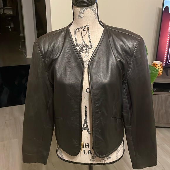 Liz Wear Women’s Leather Jacket-Rich Soft Leather-Zip Front-Front Pockets-Size M - Picture 1 of 9